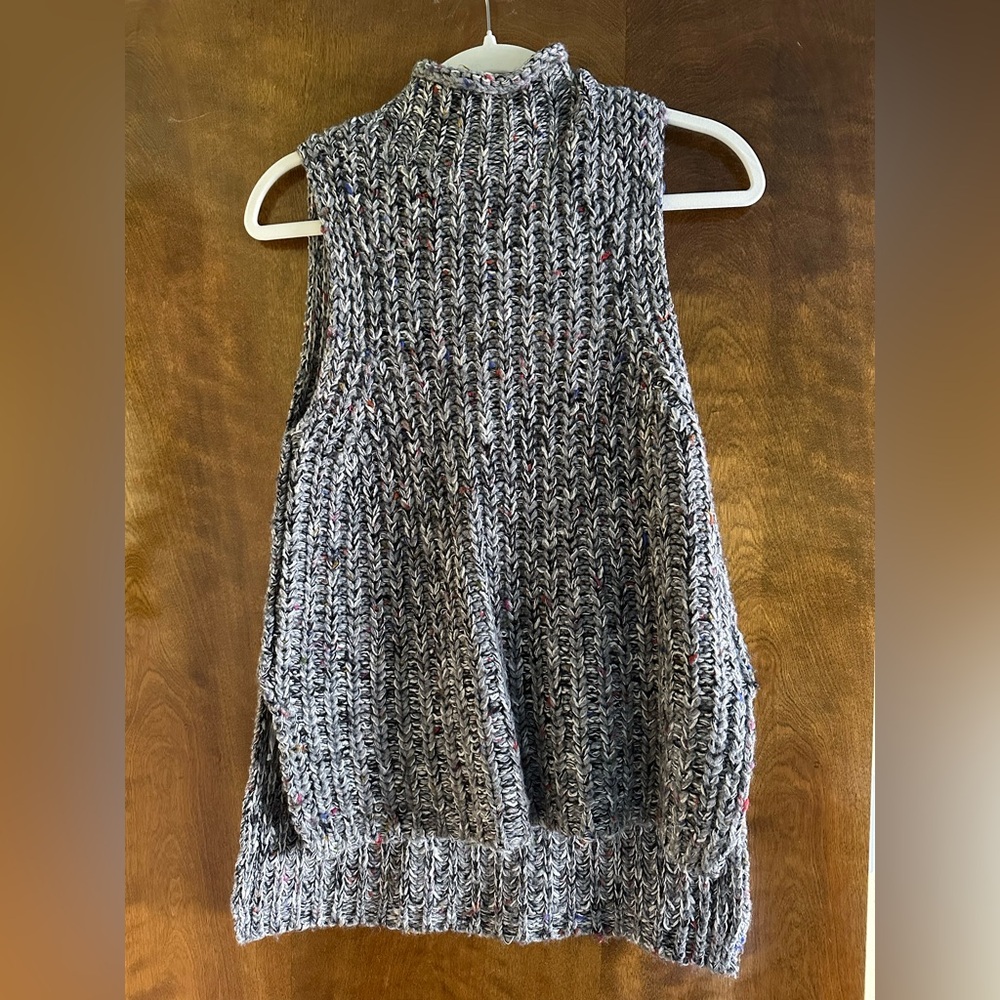 Anthropologie sleeveless sweater- multicolor/grey